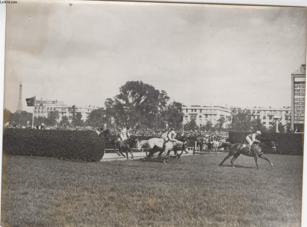PHOTO ANCIENNE SITUEE - INGRE GAGNE LE GRAND STEEPLE D'AUTREUIL