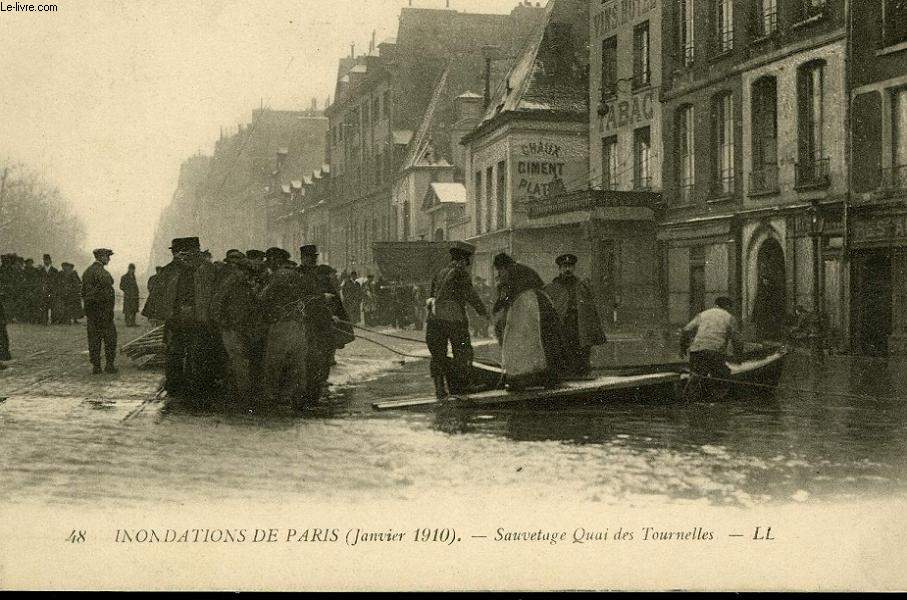 CARTE POSTALE - 48 - INONDATION DE PARIS - JANVIER 1910 - SAUVETAGE QUAI DE TOURNELLES