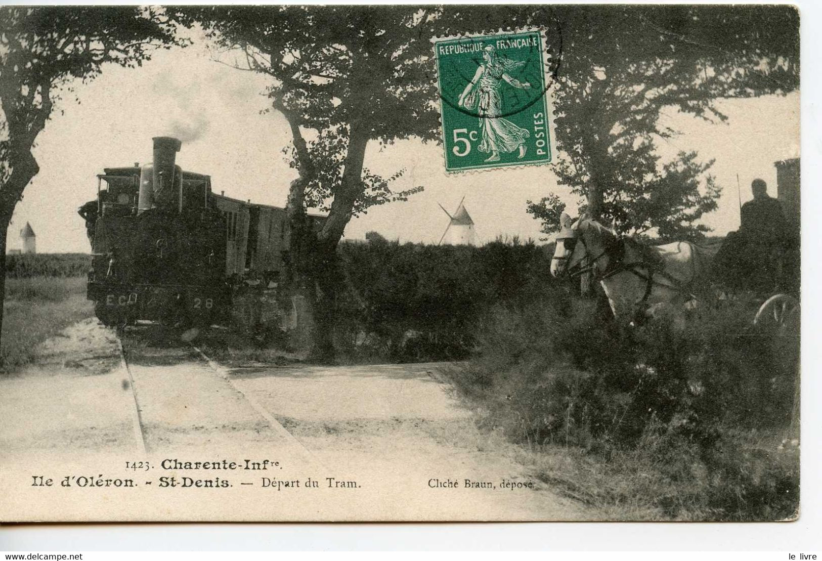 CPA 17 ILE D'OLERON. ST DENIS. DEPART DU TRAM 1910